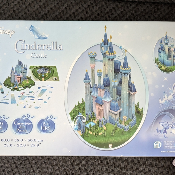Never opened - Disney Cinderella Castle 3-D puzzle - Picture 2 of 3
